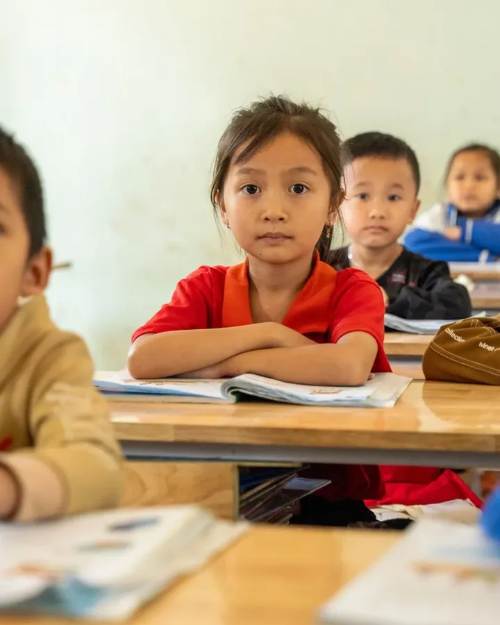 Bảng và tài liệu học tập